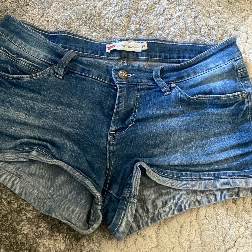 Levis shorts size 13